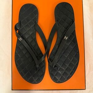 CHANEL Black Quilted Sandals